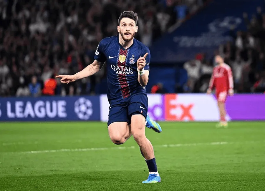 ZOTY SPORTS官方入口-K77本场7射2正进1球，3解围2抢断4造犯规，11对抗7成功